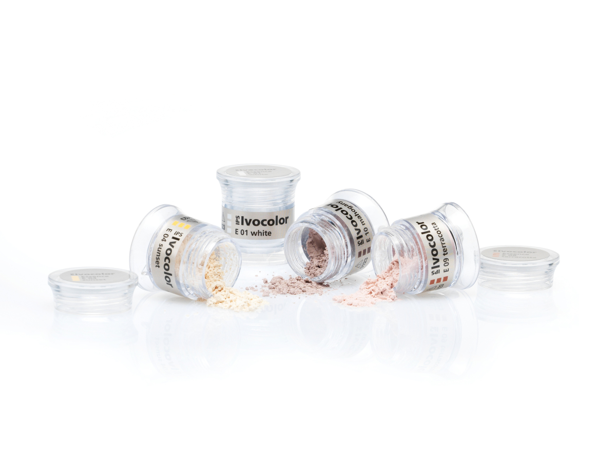Краситель порошкообразный IPS Ivocolor Essence 1,8 г